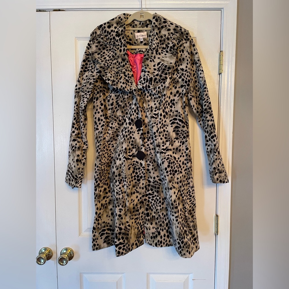Cheetah peacoat